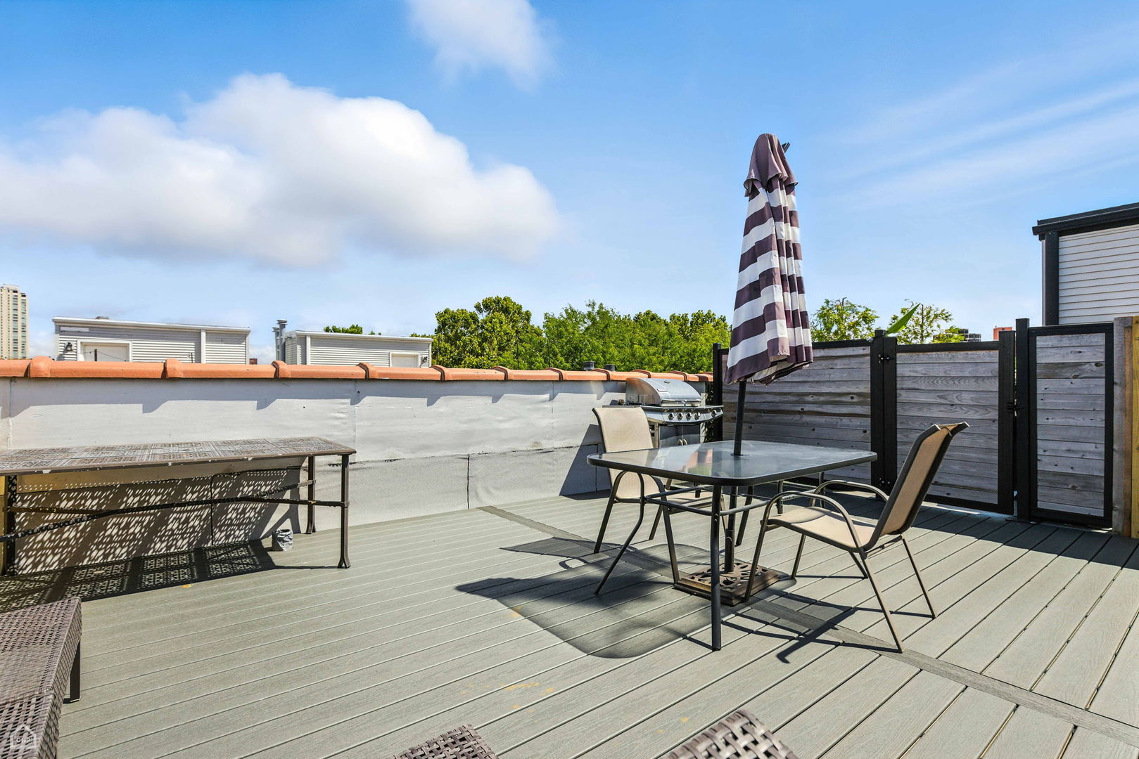 844 W Roscoe Street Unit: 3E