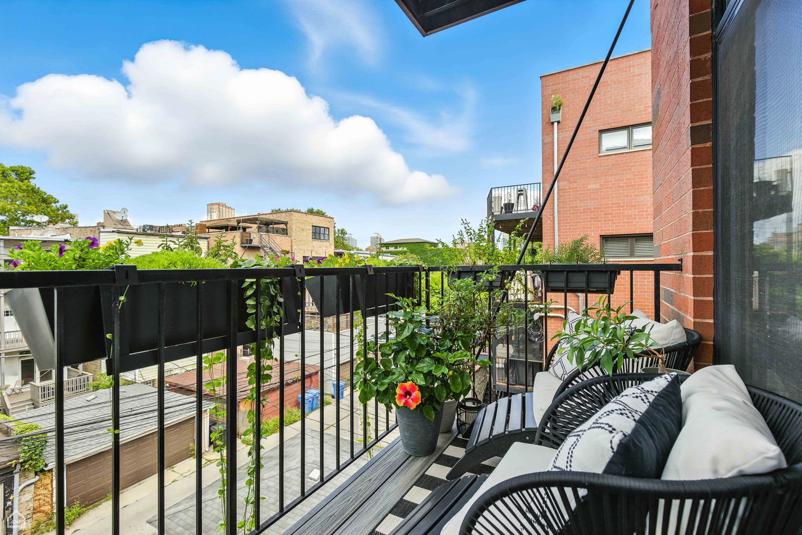 844 W Roscoe Street Unit: 3E