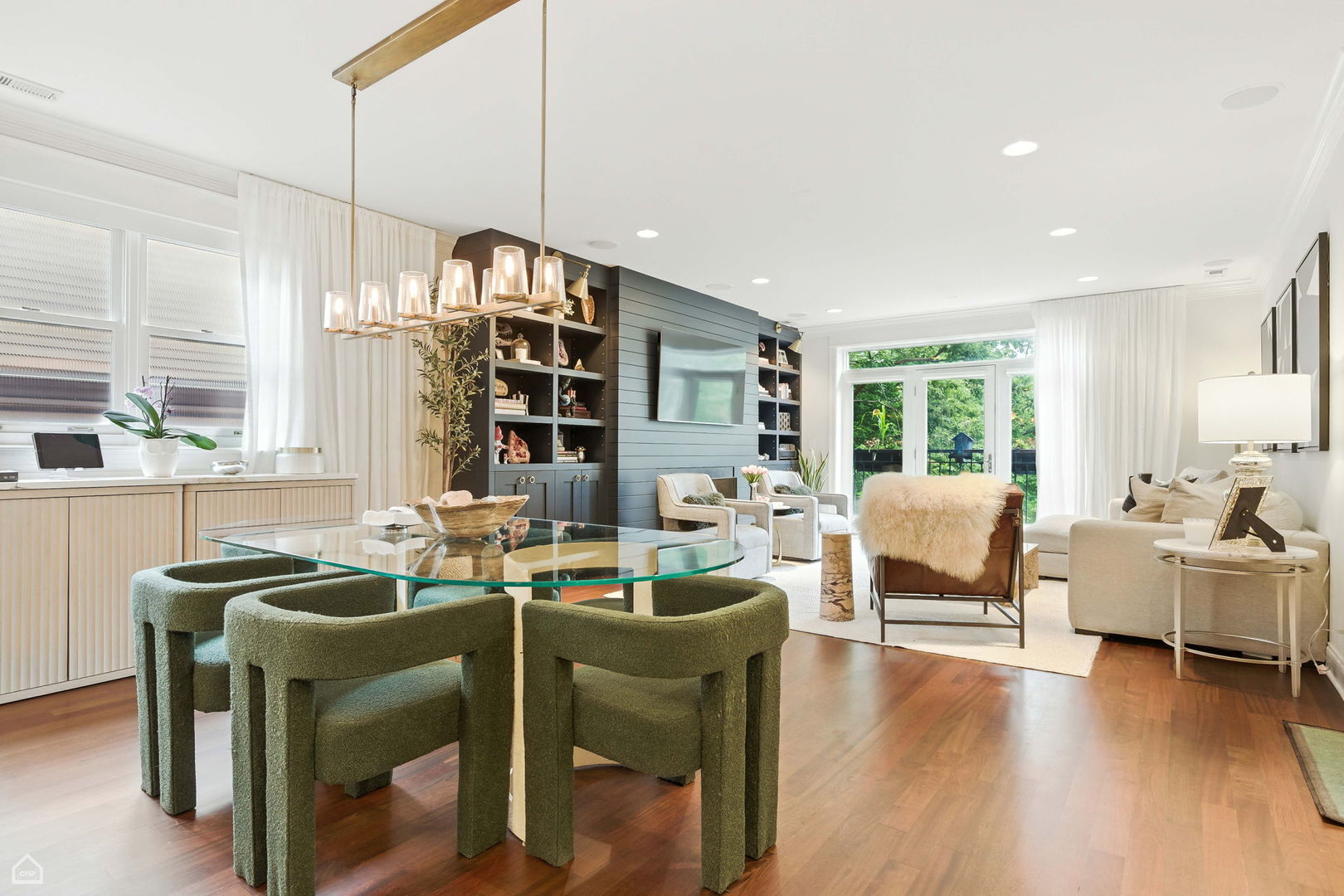 844 W Roscoe Street Unit: 3E