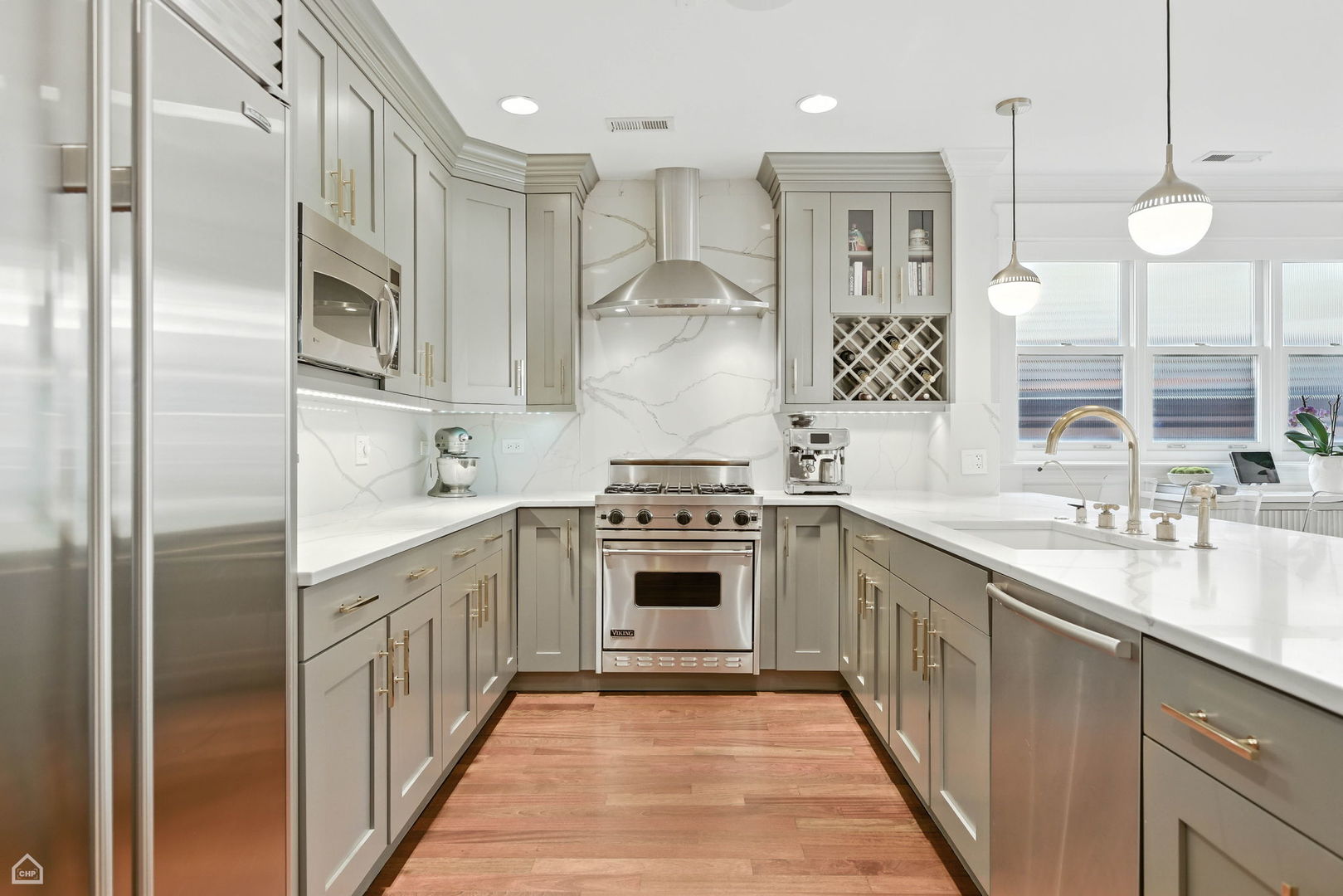 844 W Roscoe Street Unit: 3E