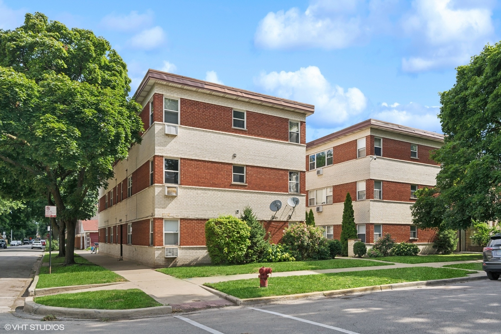 2652 W Rascher Avenue Unit: 304
