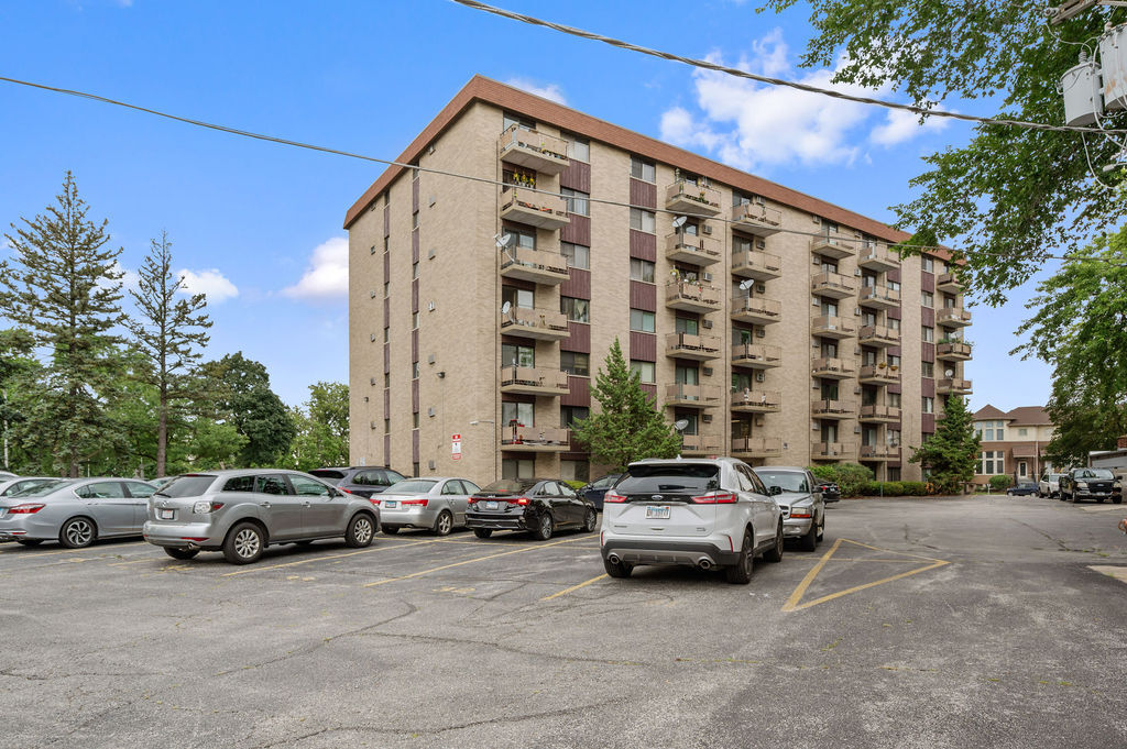 850 Des Plaines Avenue Unit: 309