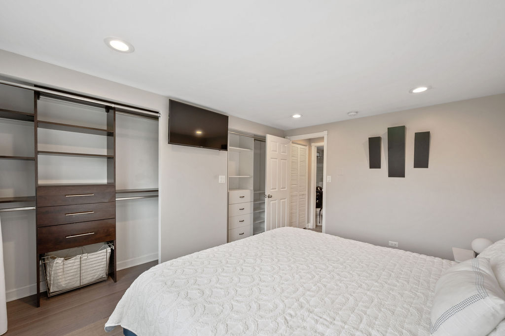 850 Des Plaines Avenue Unit: 309