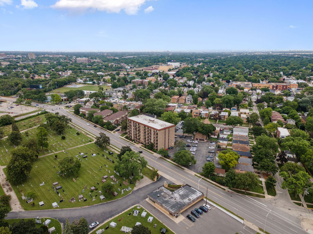850 Des Plaines Avenue Unit: 309