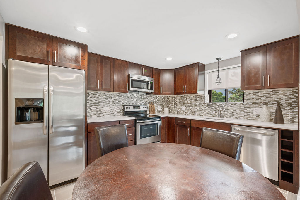 850 Des Plaines Avenue Unit: 309