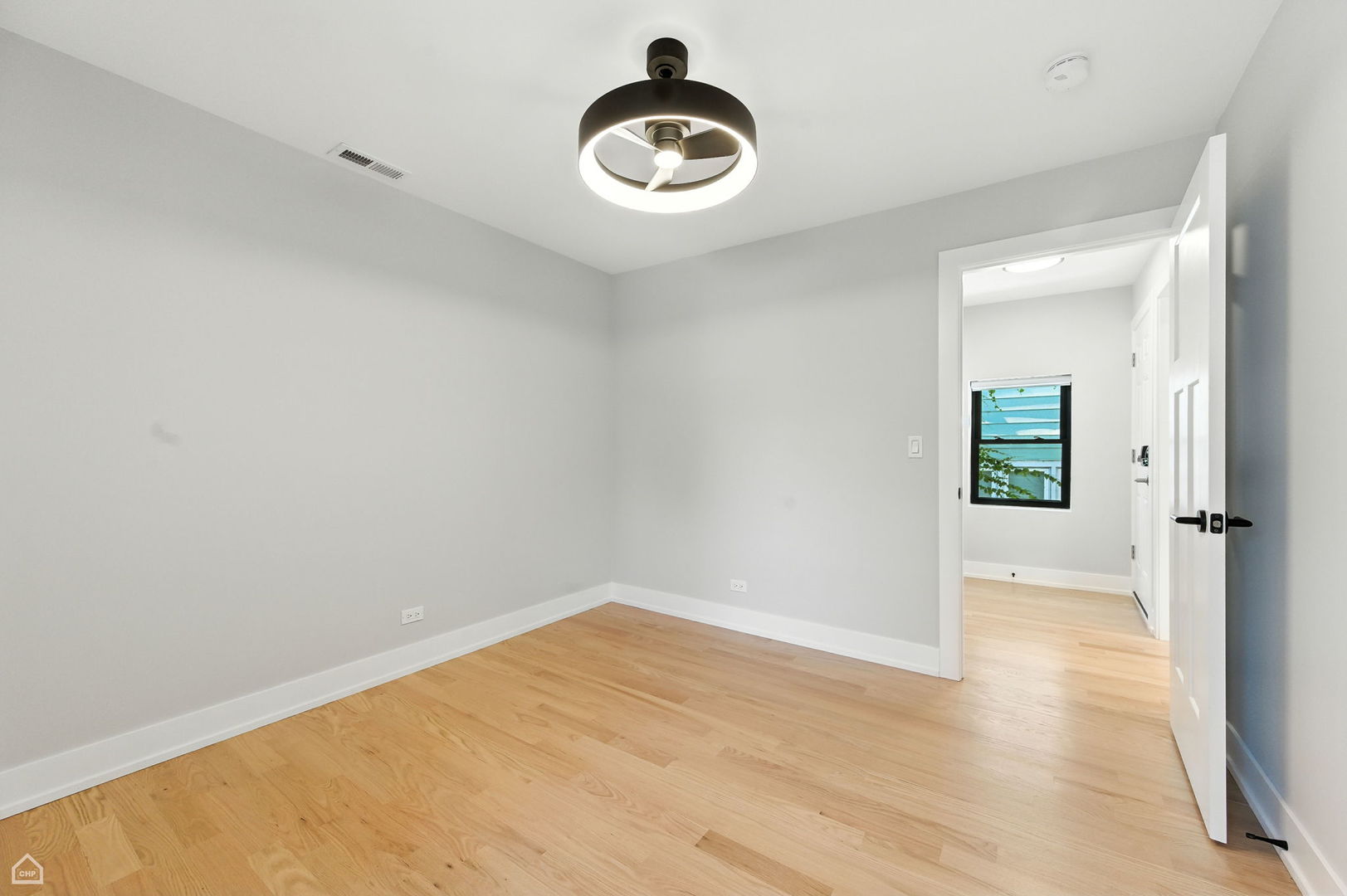 3935 N Seeley Avenue Unit: CH