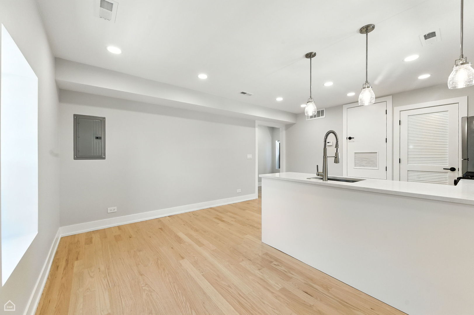 3935 N Seeley Avenue Unit: CH