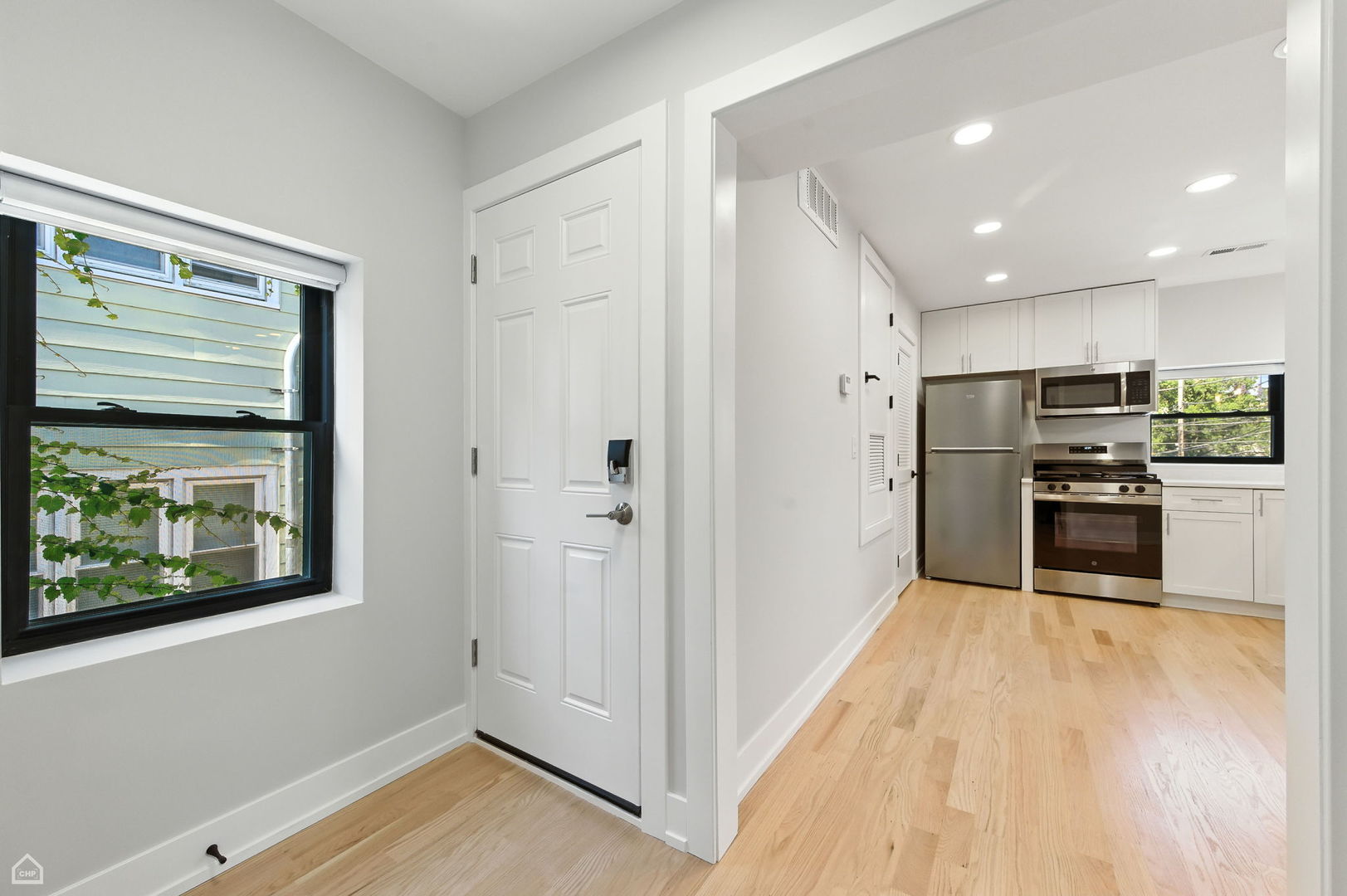 3935 N Seeley Avenue Unit: CH