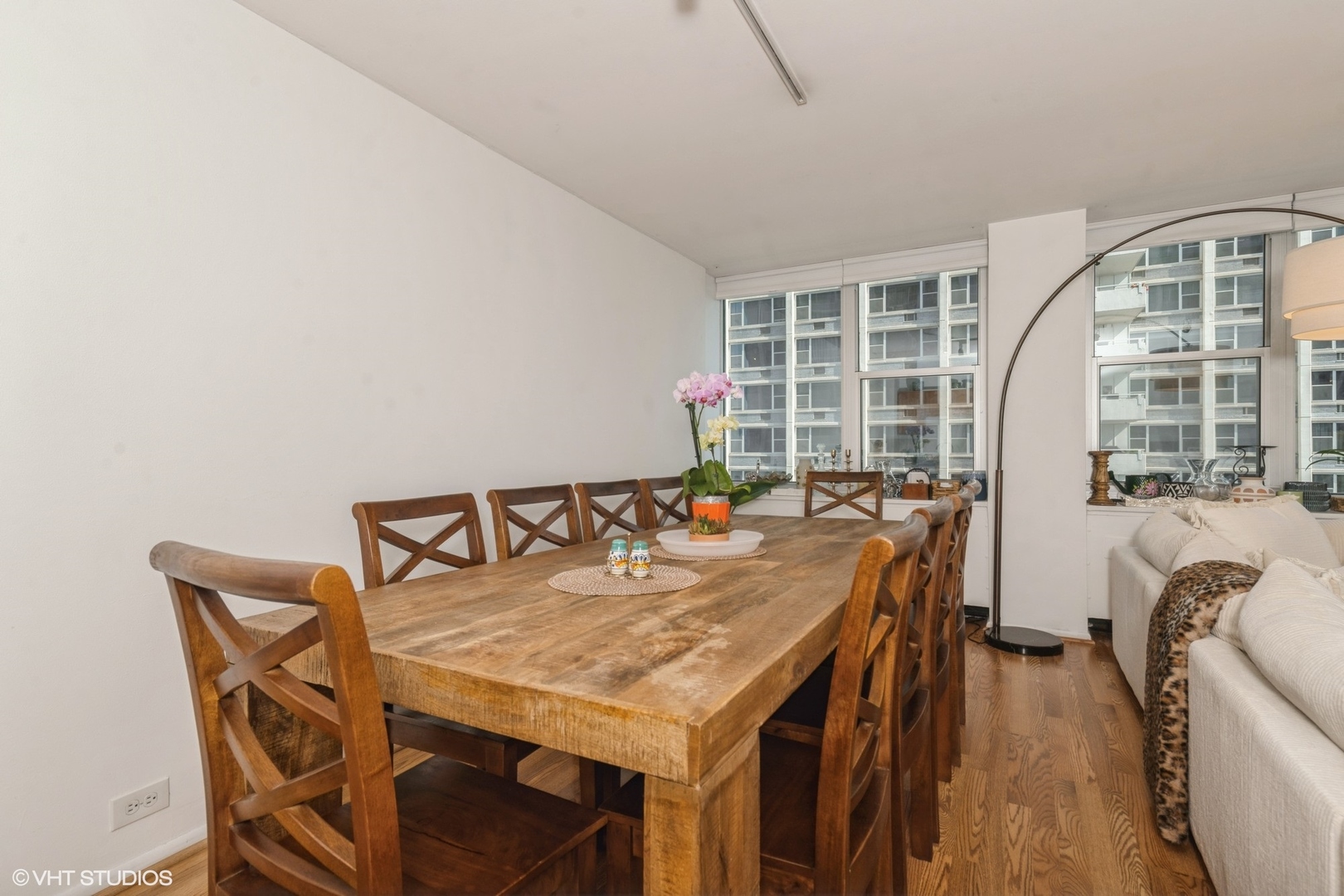 4250 N Marine Drive Unit: 1511