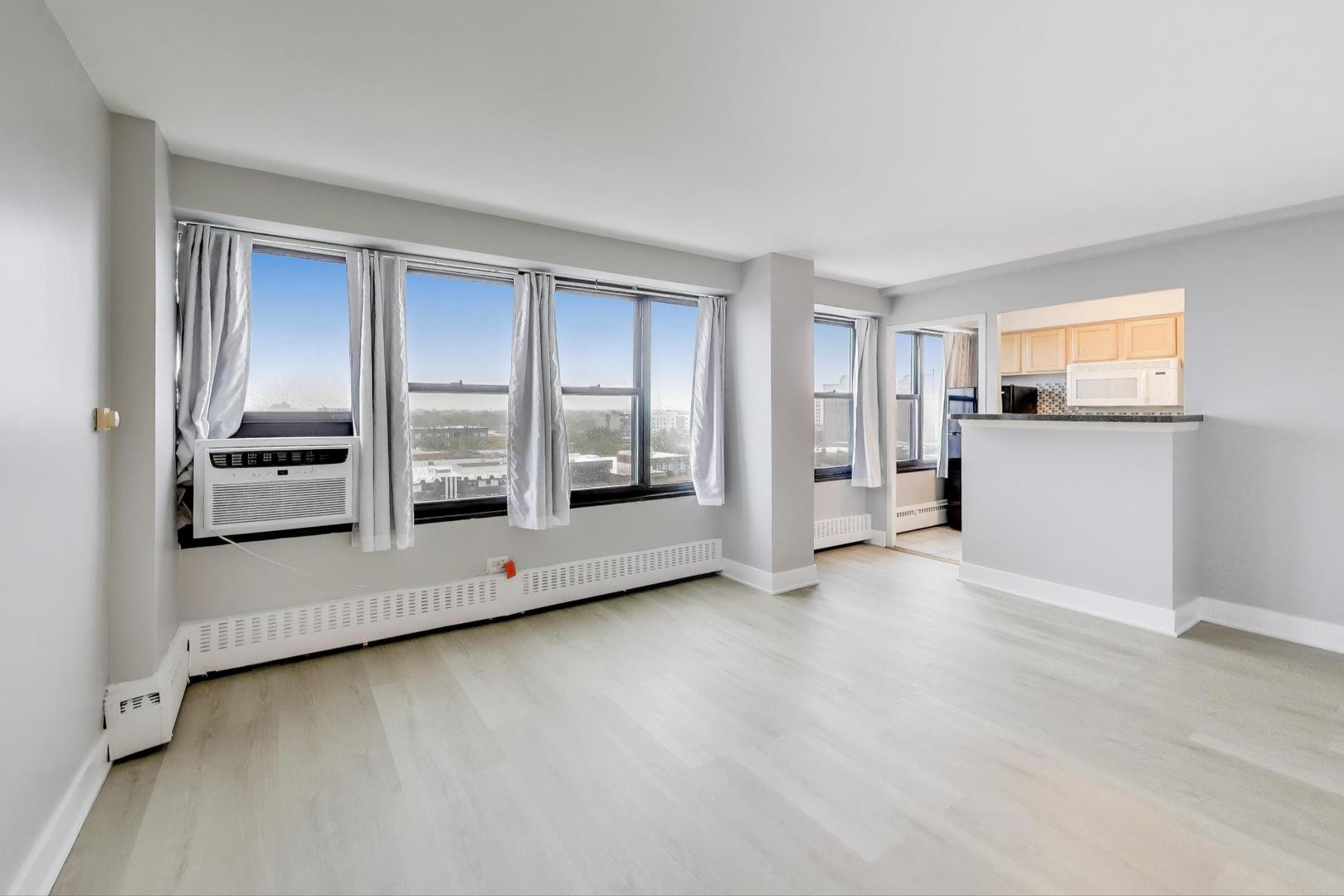 6030 N Sheridan Road Unit: 1007