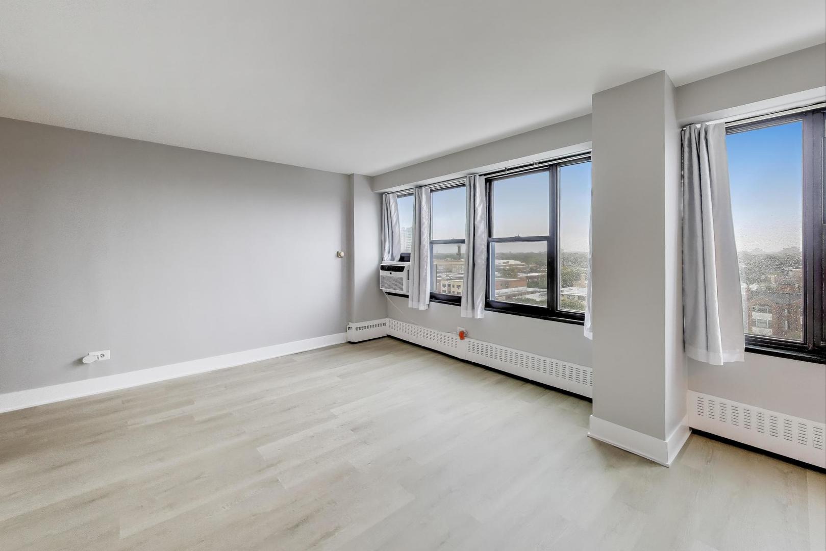 6030 N Sheridan Road Unit: 1007