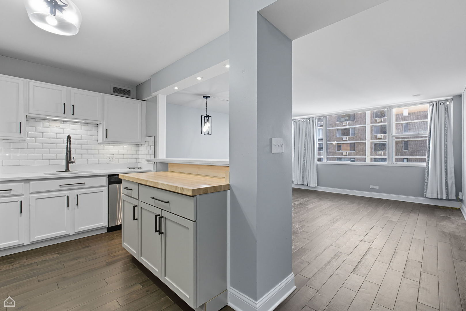 6301 N Sheridan Road Unit: 14N