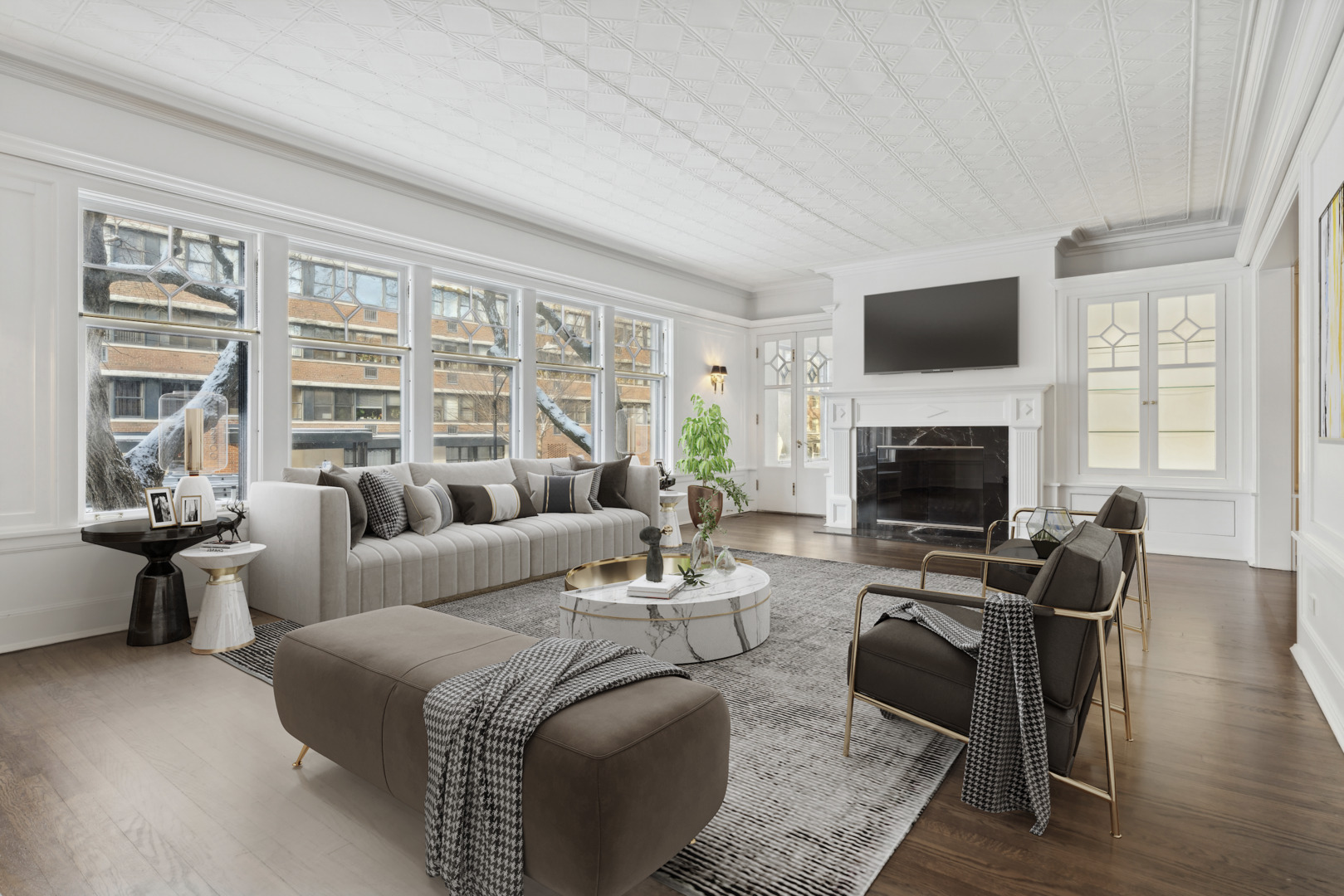 2305 N Commonwealth Avenue Unit: 1N