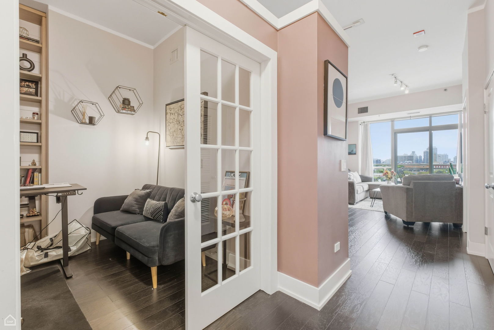 230 W Division Street Unit: 807