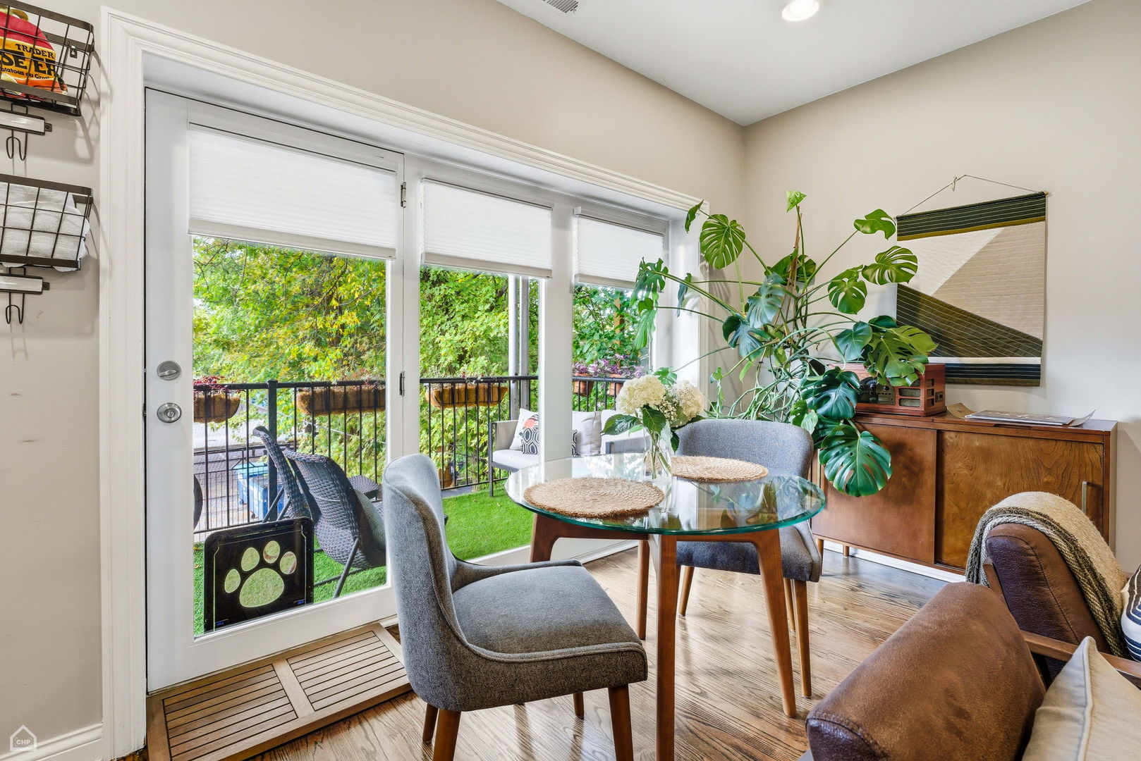 4038 N Kenmore Avenue Unit: 2