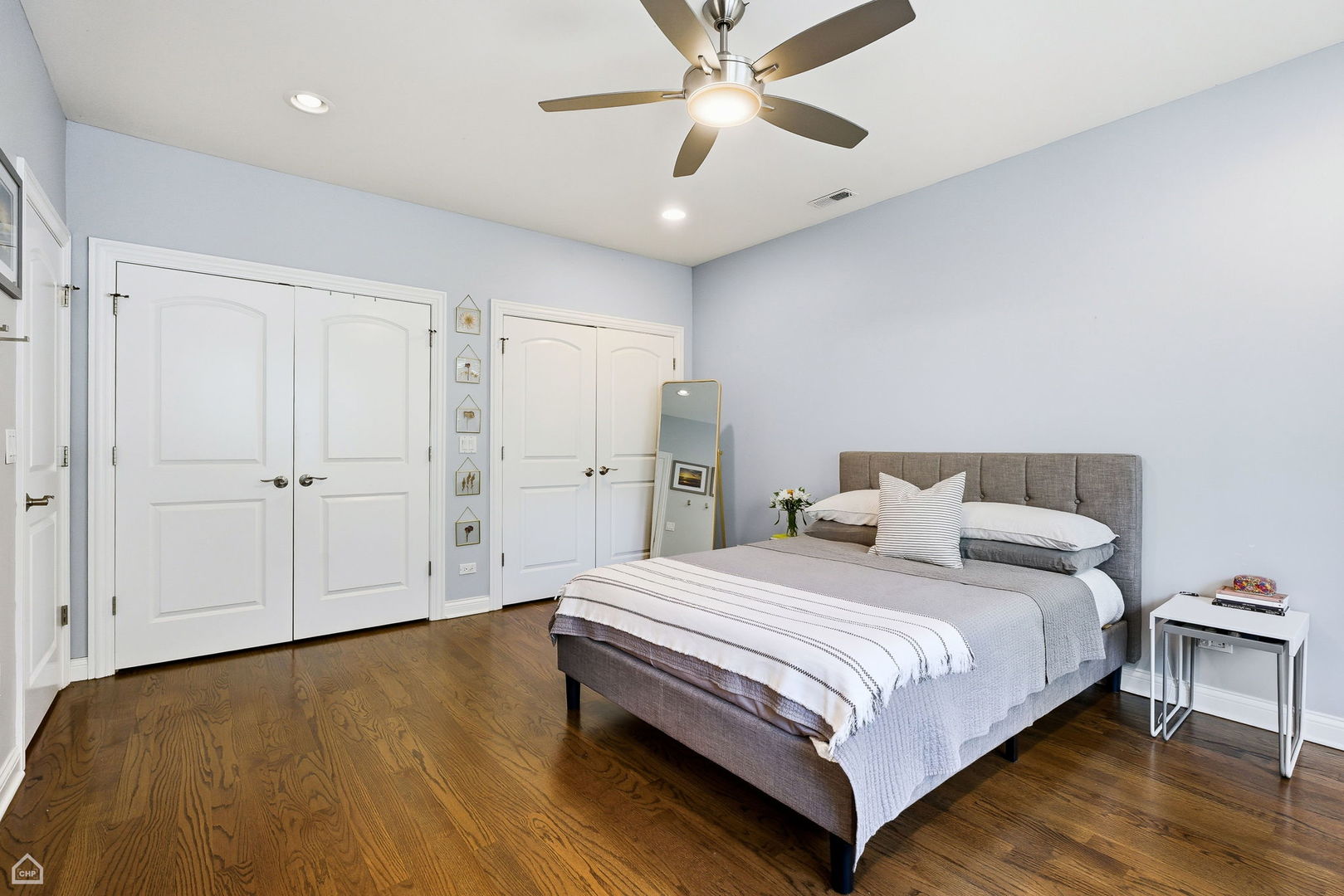 4038 N Kenmore Avenue Unit: 2