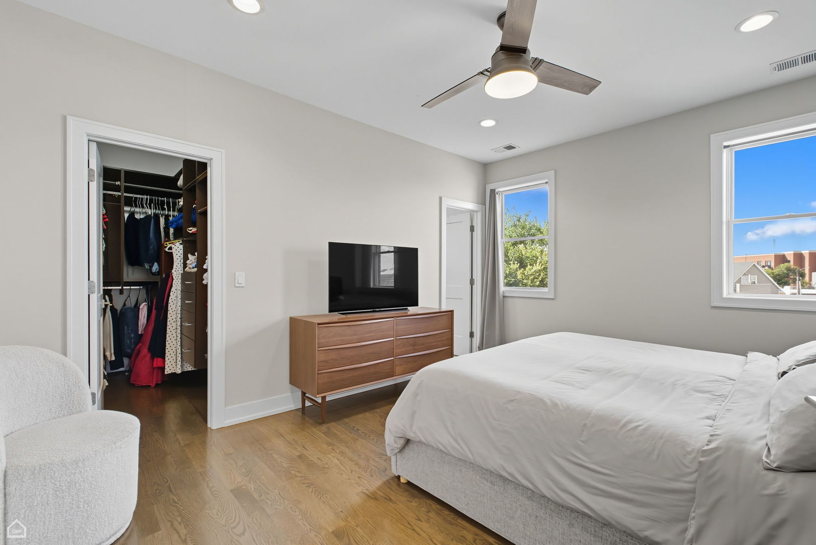 3140 N Elston Avenue Unit: 3N