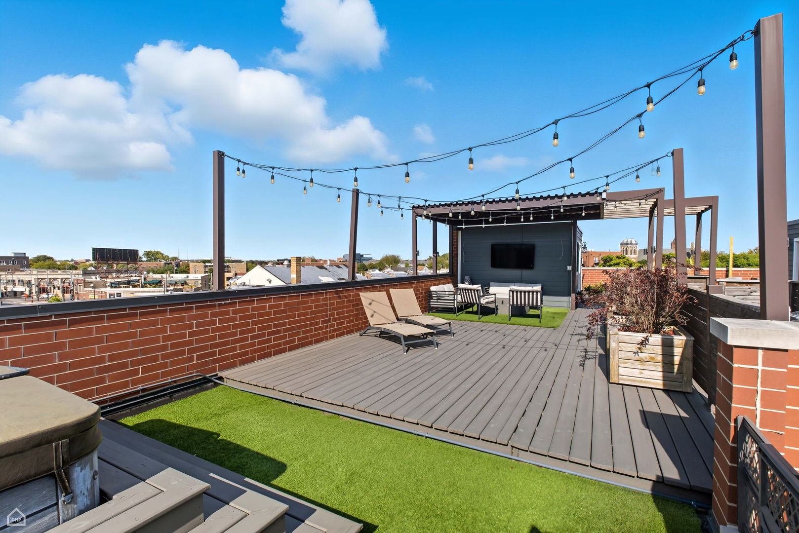 3140 N Elston Avenue Unit: 3N