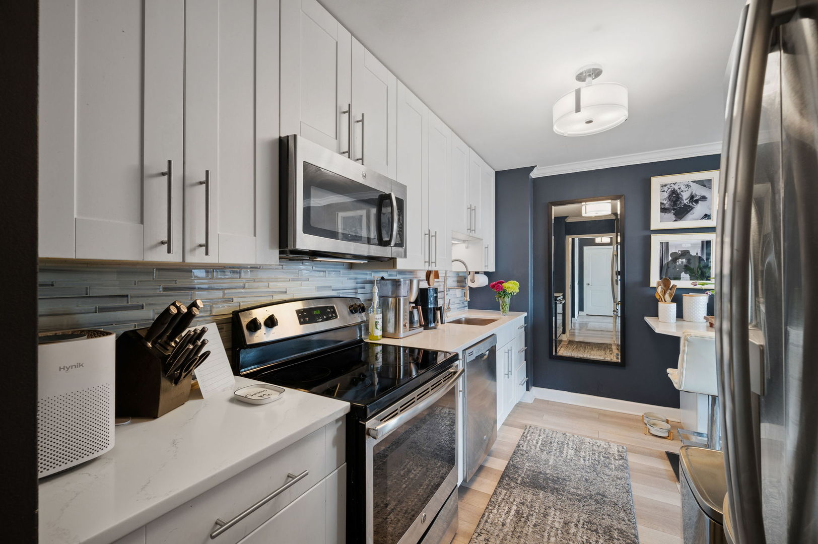 4250 N Marine Drive Unit: 2606