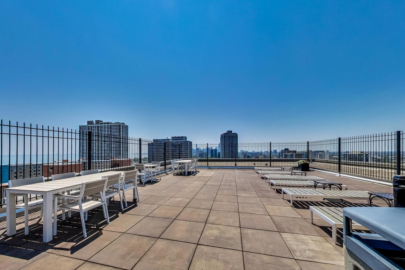 2930 N Sheridan Road Unit: 1608