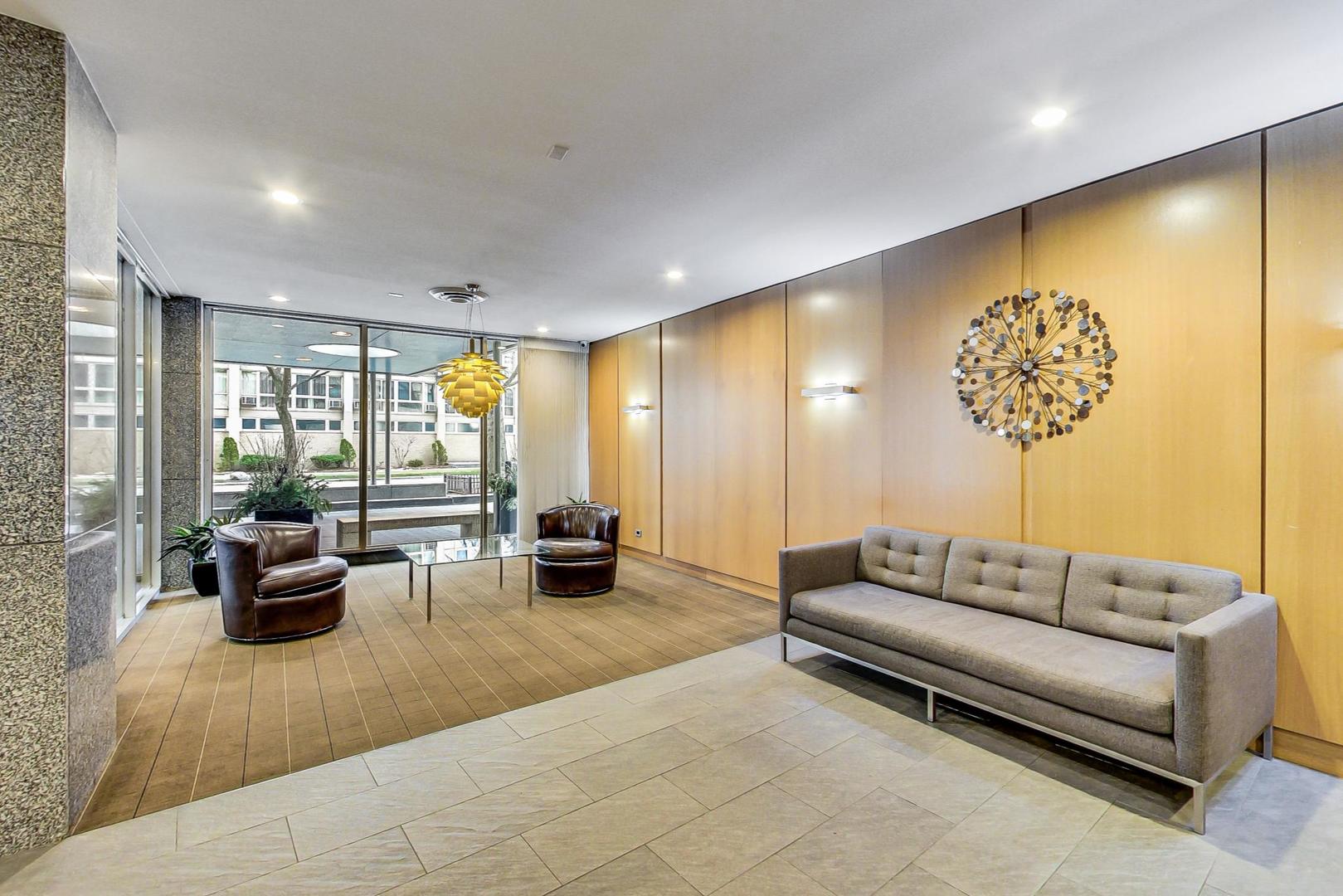 2930 N Sheridan Road Unit: 1608