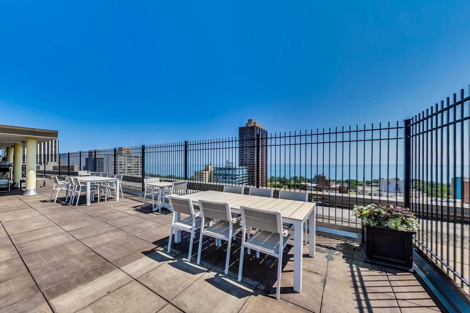 2930 N Sheridan Road Unit: 1608