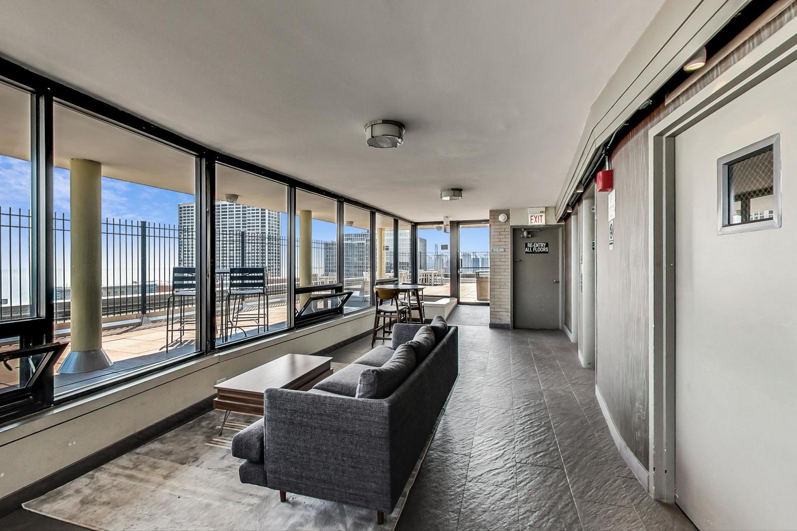 2930 N Sheridan Road Unit: 1608