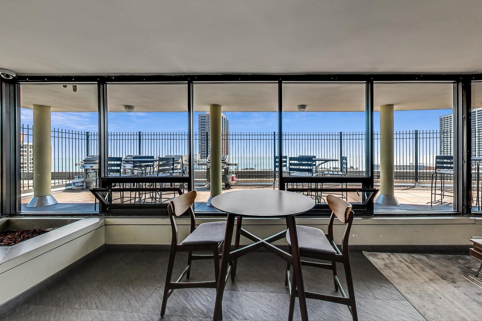 2930 N Sheridan Road Unit: 1608