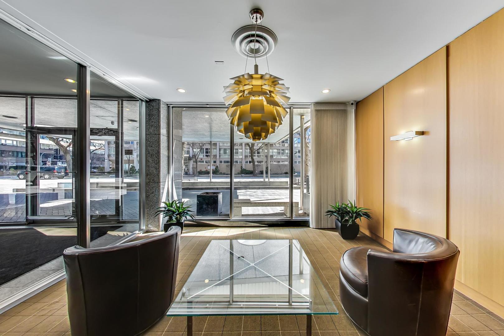 2930 N Sheridan Road Unit: 1608