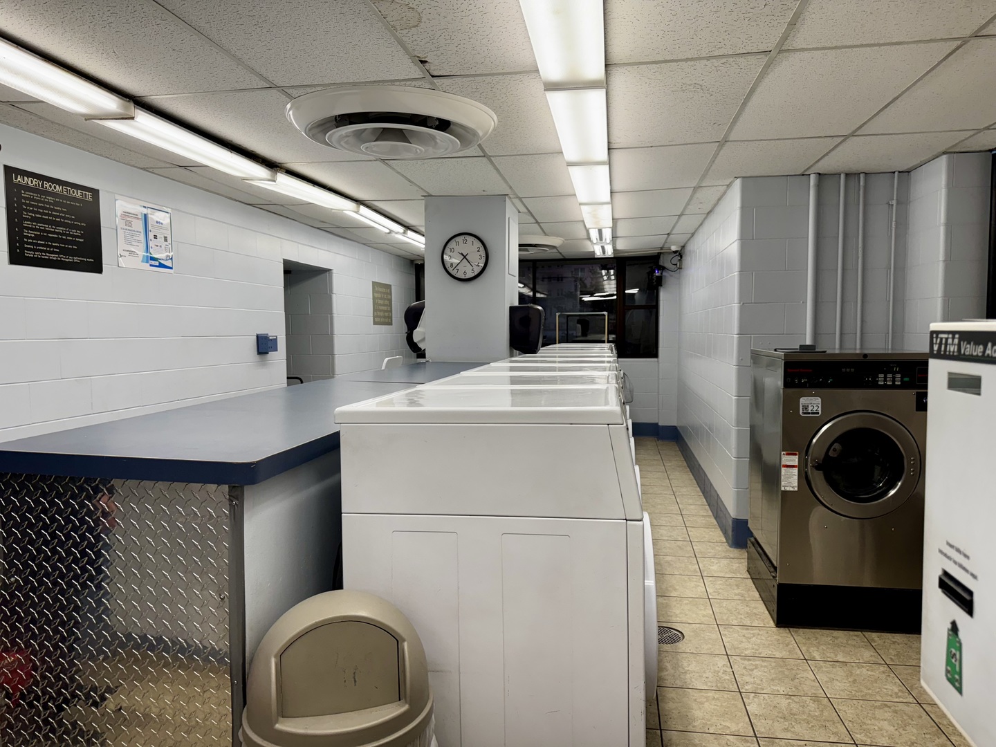 5455 N Sheridan Road Unit: 1707