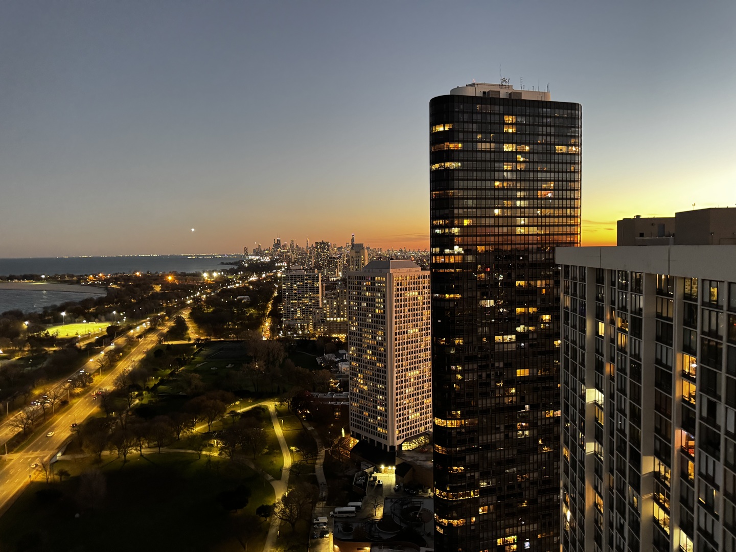 5455 N Sheridan Road Unit: 1707