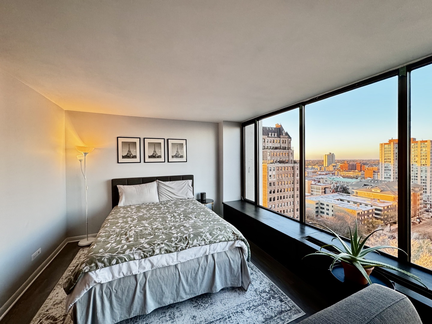 5455 N Sheridan Road Unit: 1707