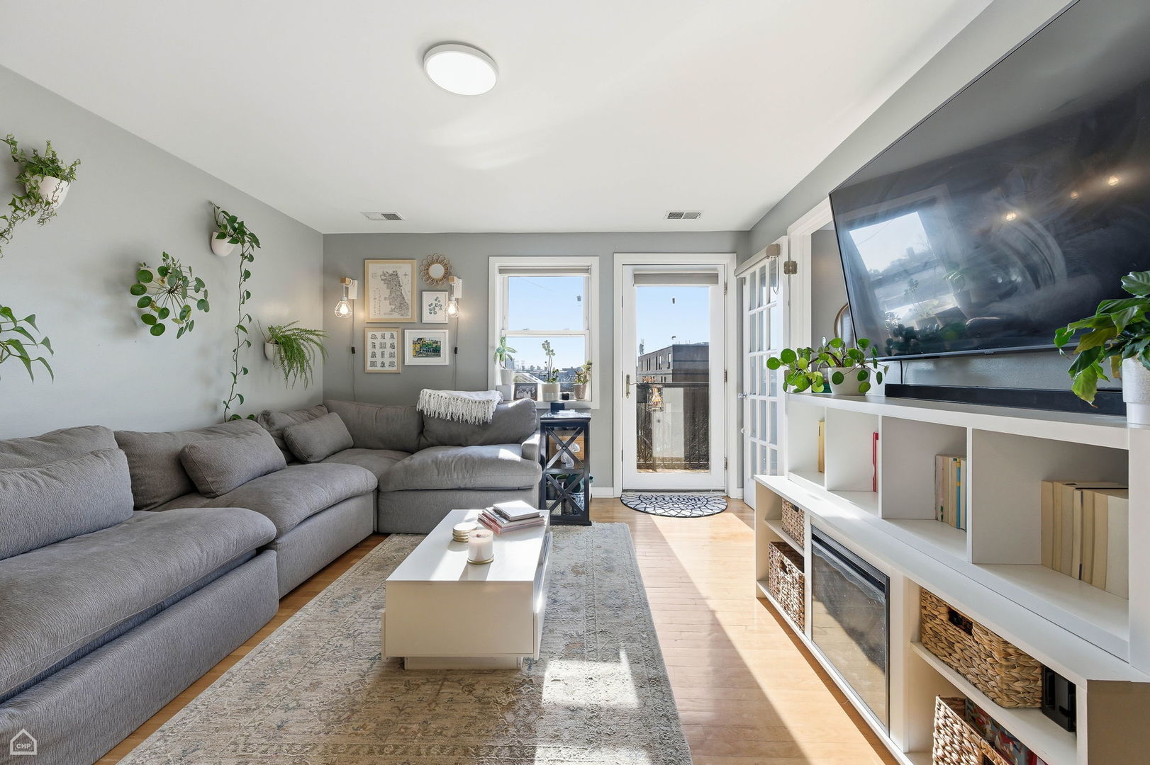 2501 W Bryn Mawr Avenue Unit: 506