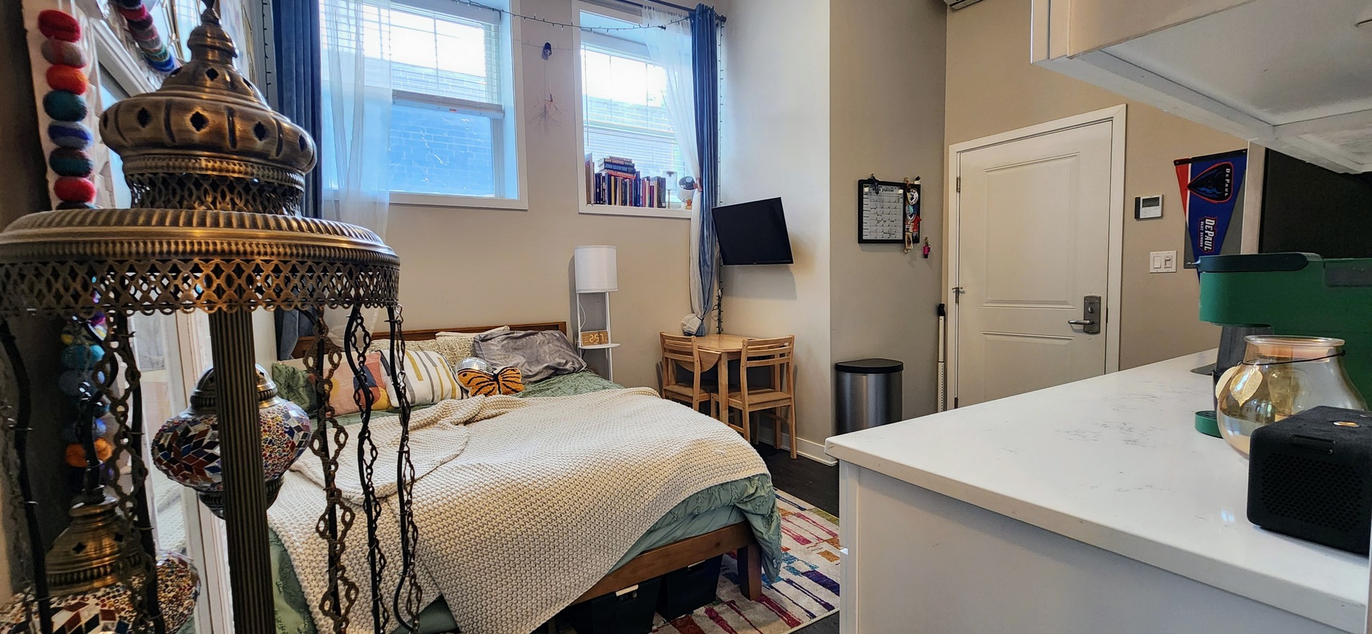 1409 W Diversey Parkway Unit: 110