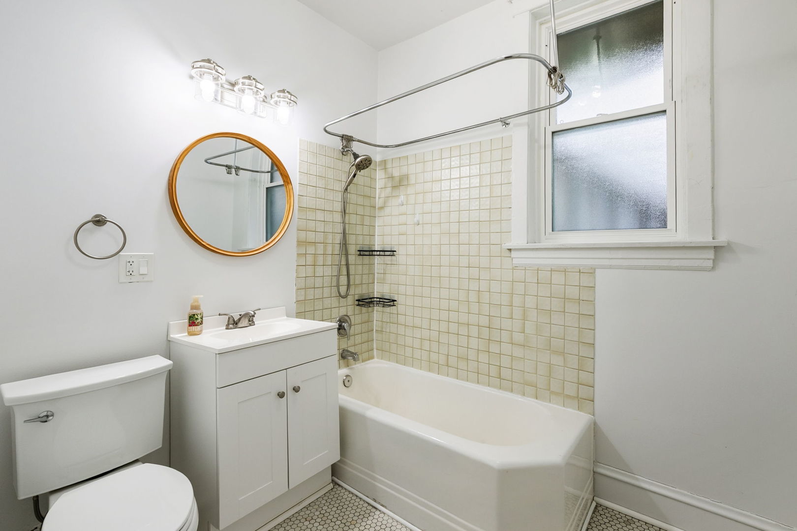 1248 W Thorndale Avenue Unit: 1E