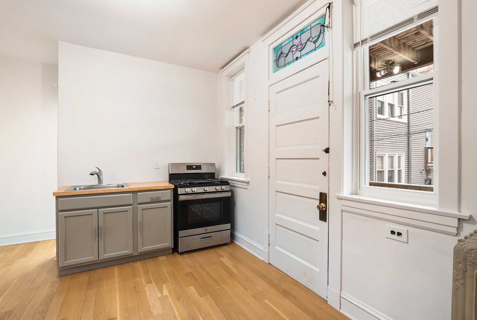 1248 W Thorndale Avenue Unit: 1E