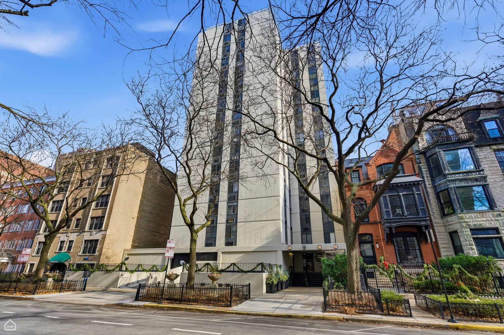 1339 N Dearborn Street Unit: 15C