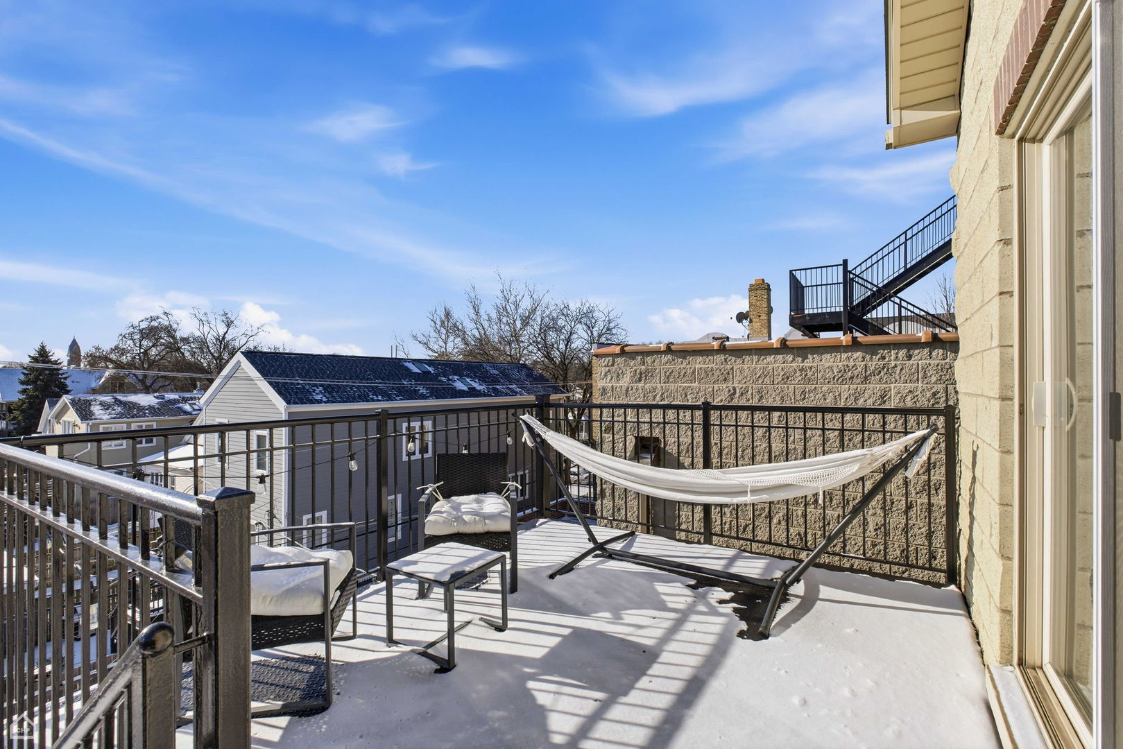 2249 W Foster Avenue Unit: 3