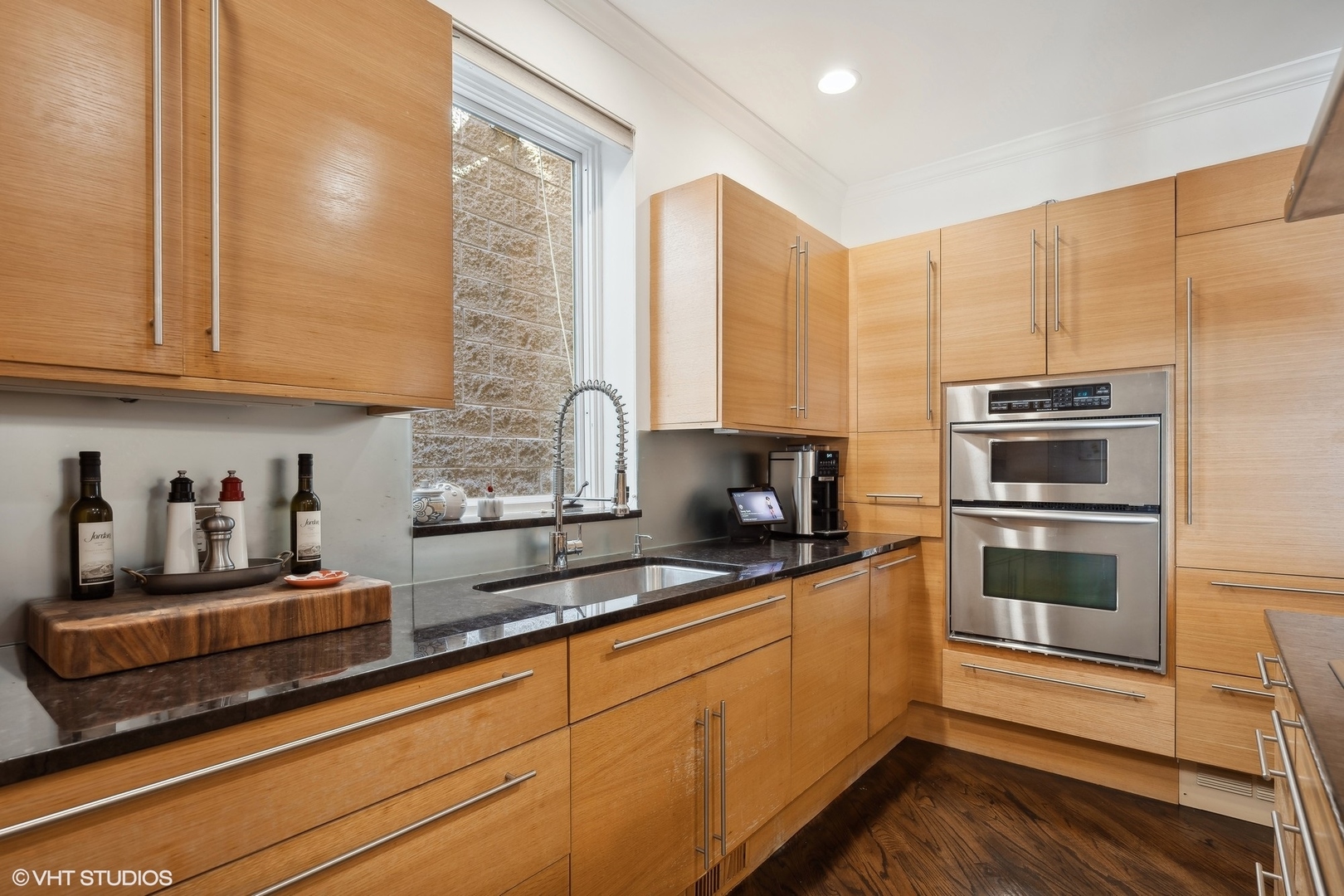 1736 W Pierce Avenue