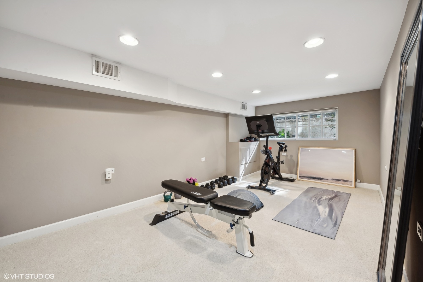 1736 W Pierce Avenue