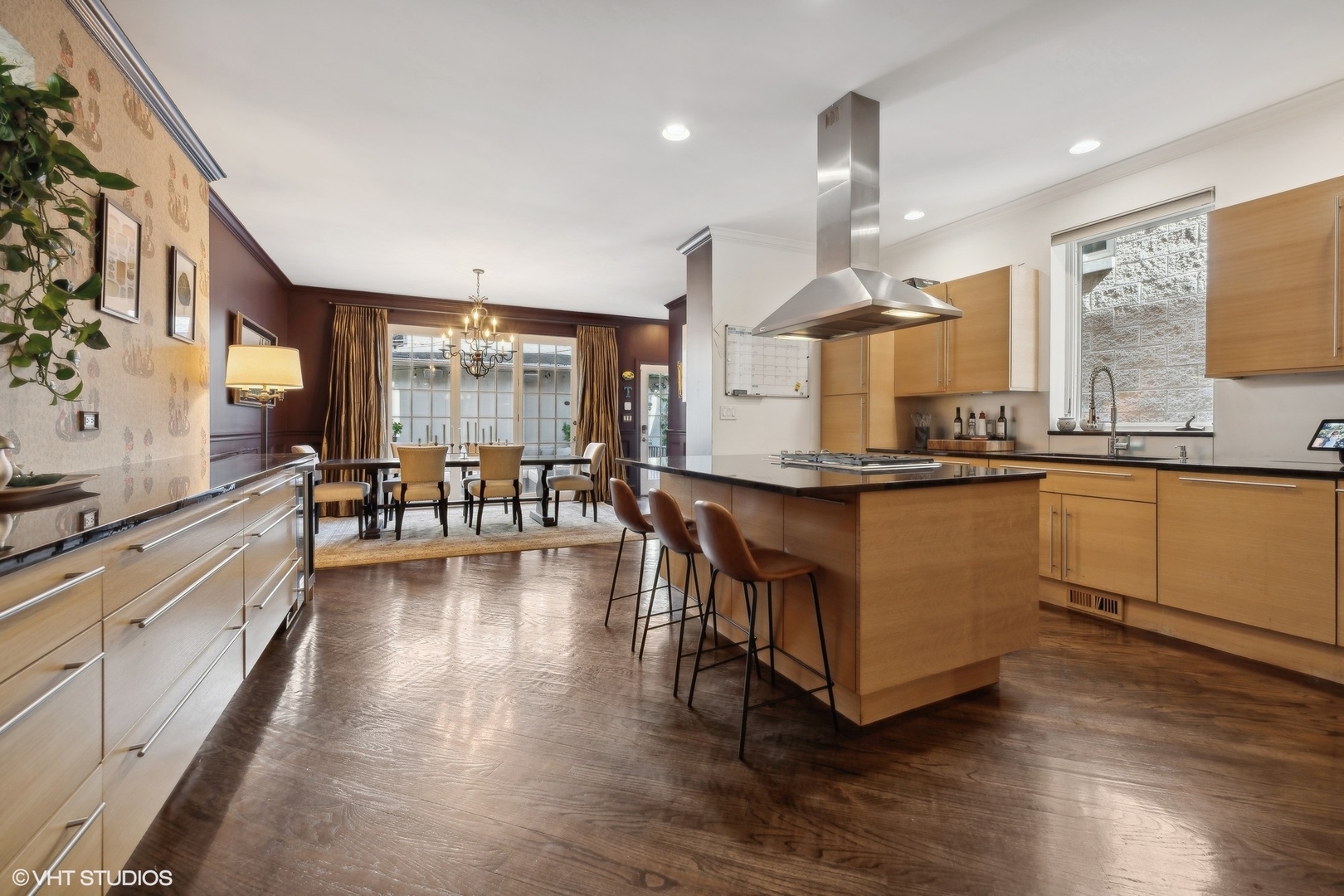 1736 W Pierce Avenue