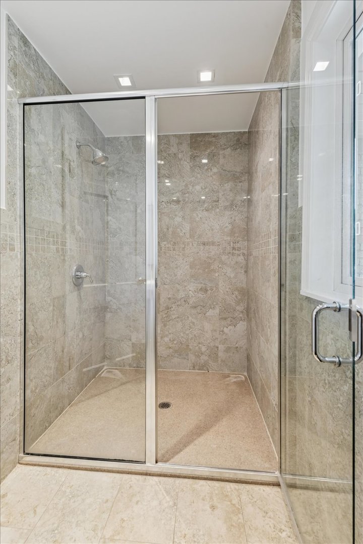 3018 Indianwood Road