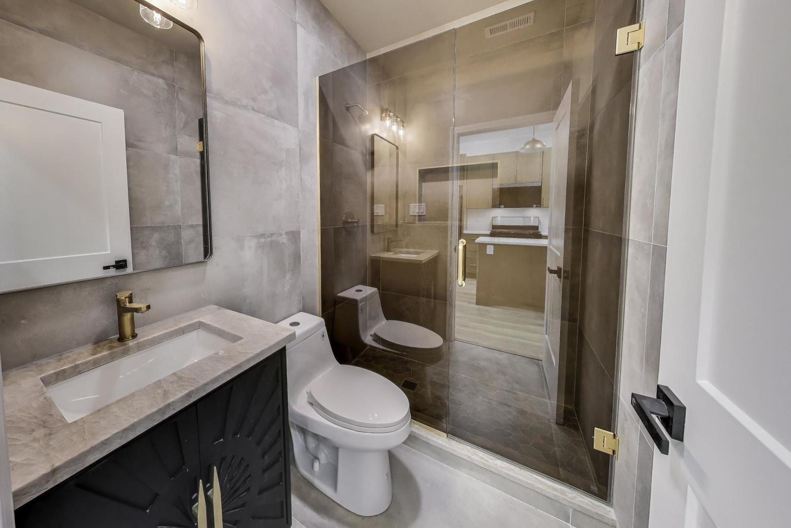 3445 W Walnut Street