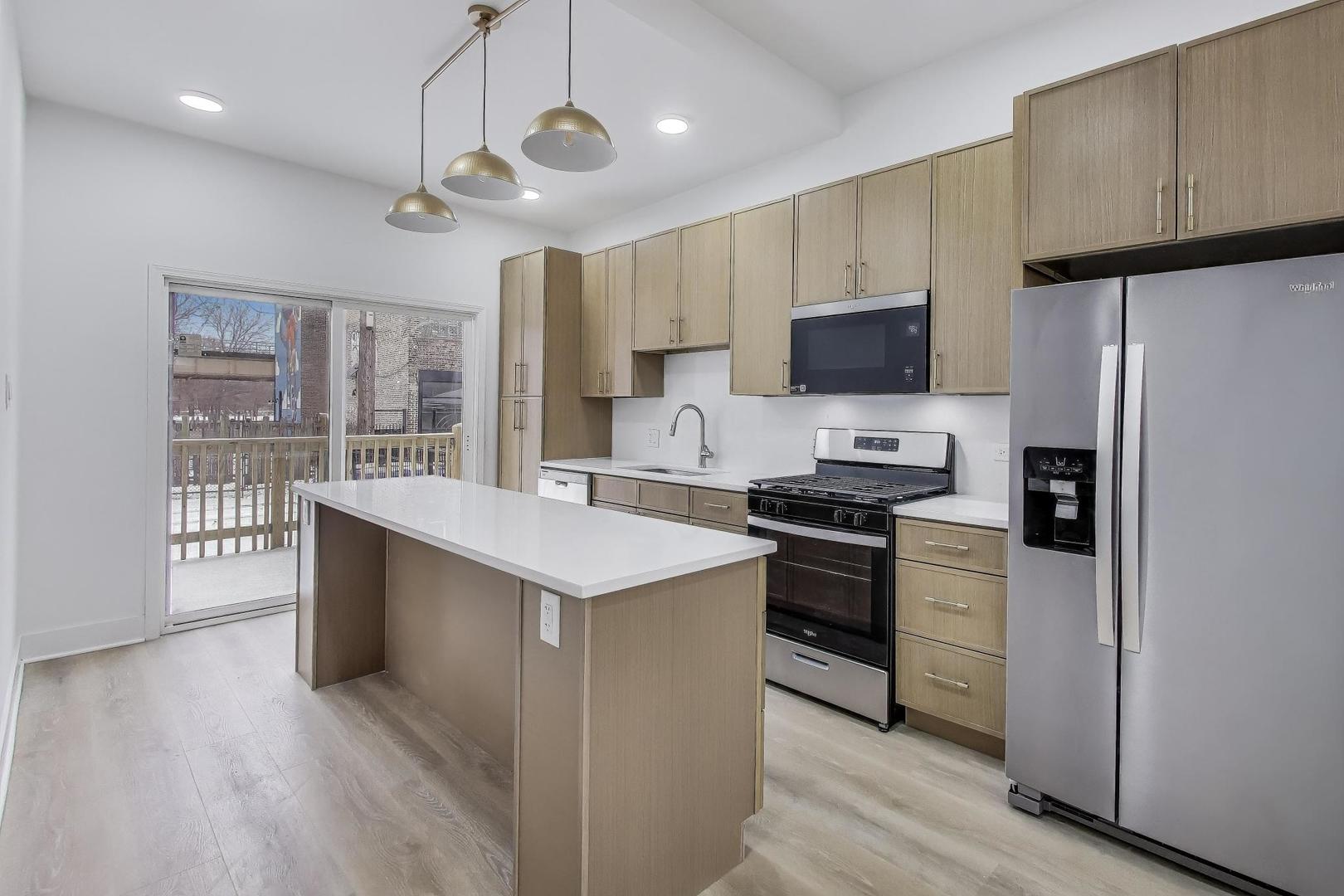 3445 W Walnut Street