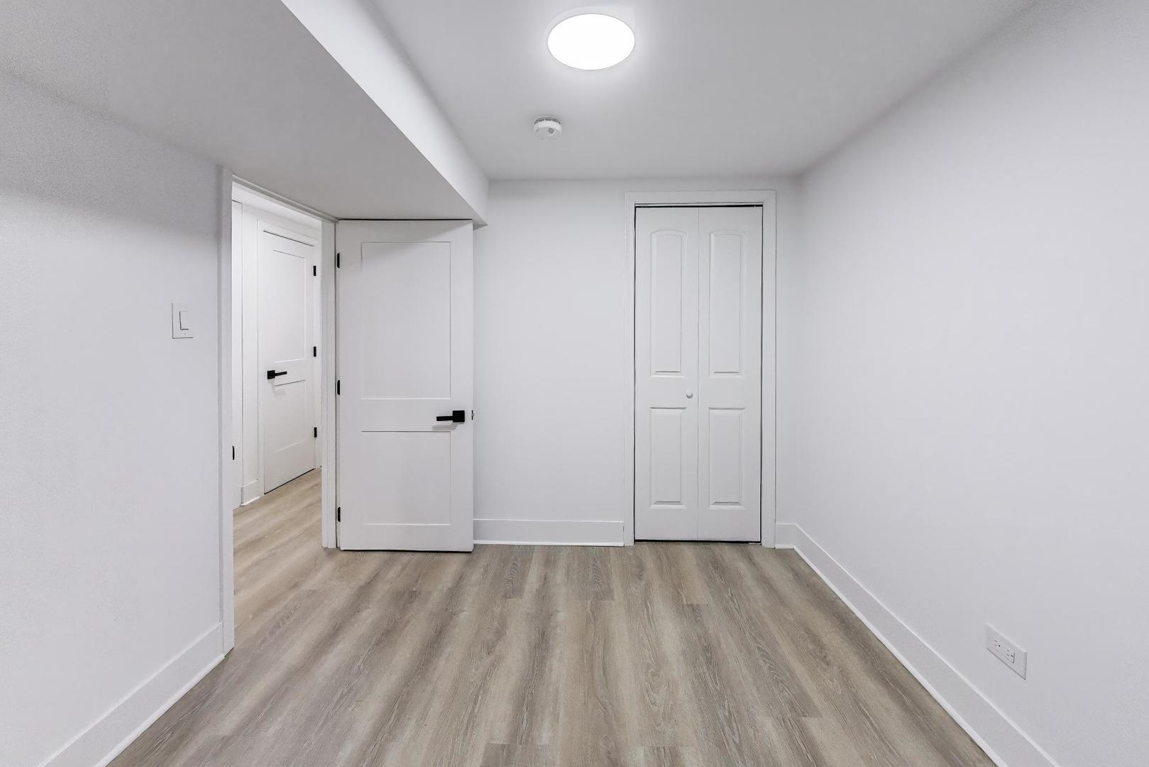 3445 W Walnut Street