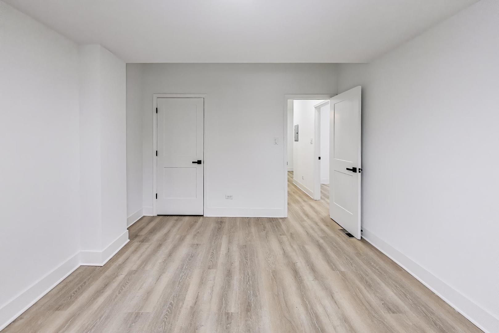 3445 W Walnut Street