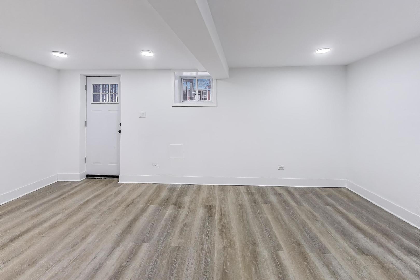 3445 W Walnut Street