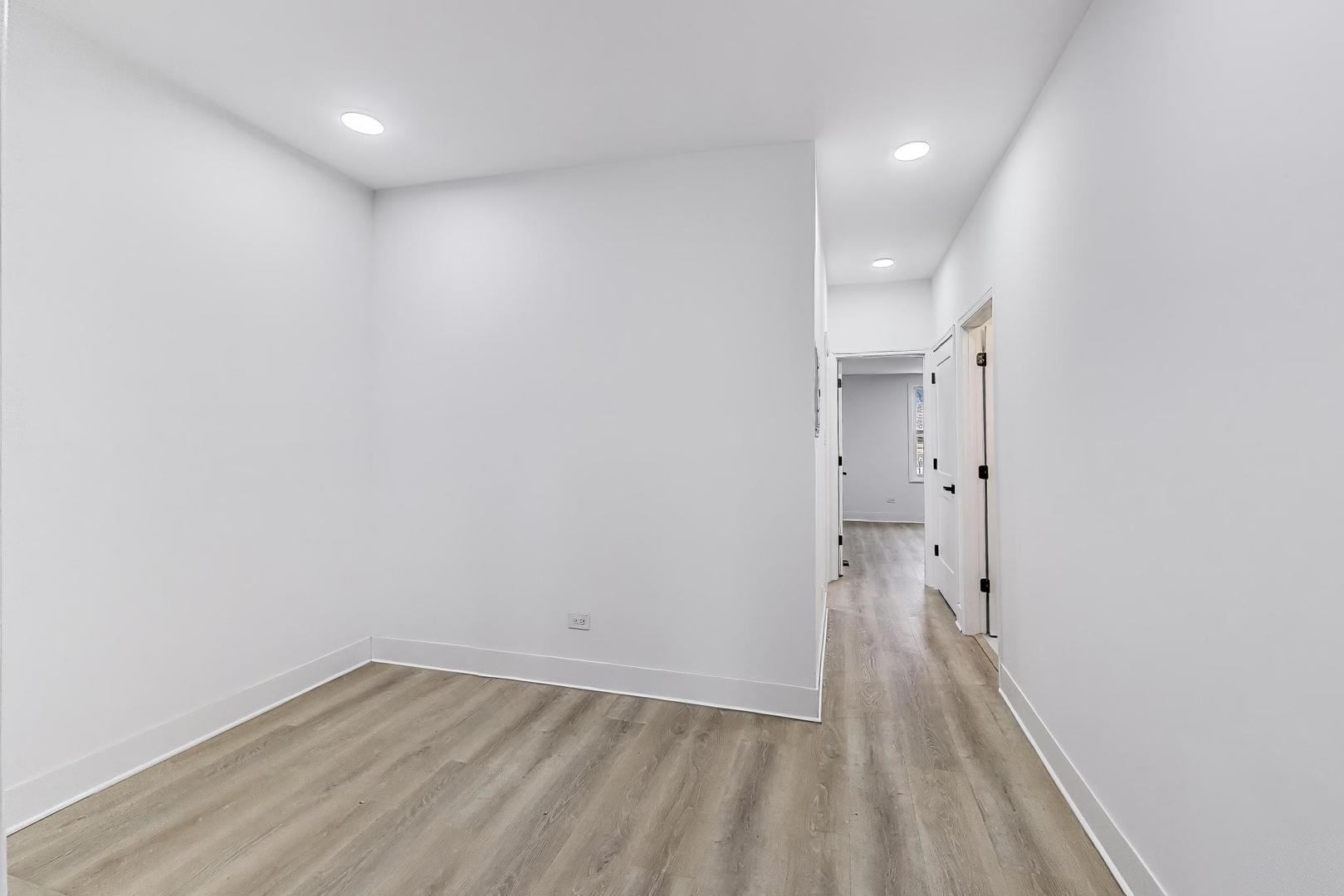 3445 W Walnut Street