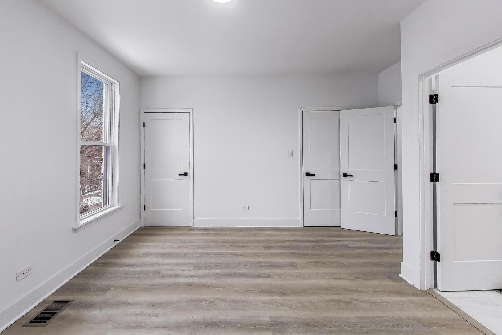 3445 W Walnut Street