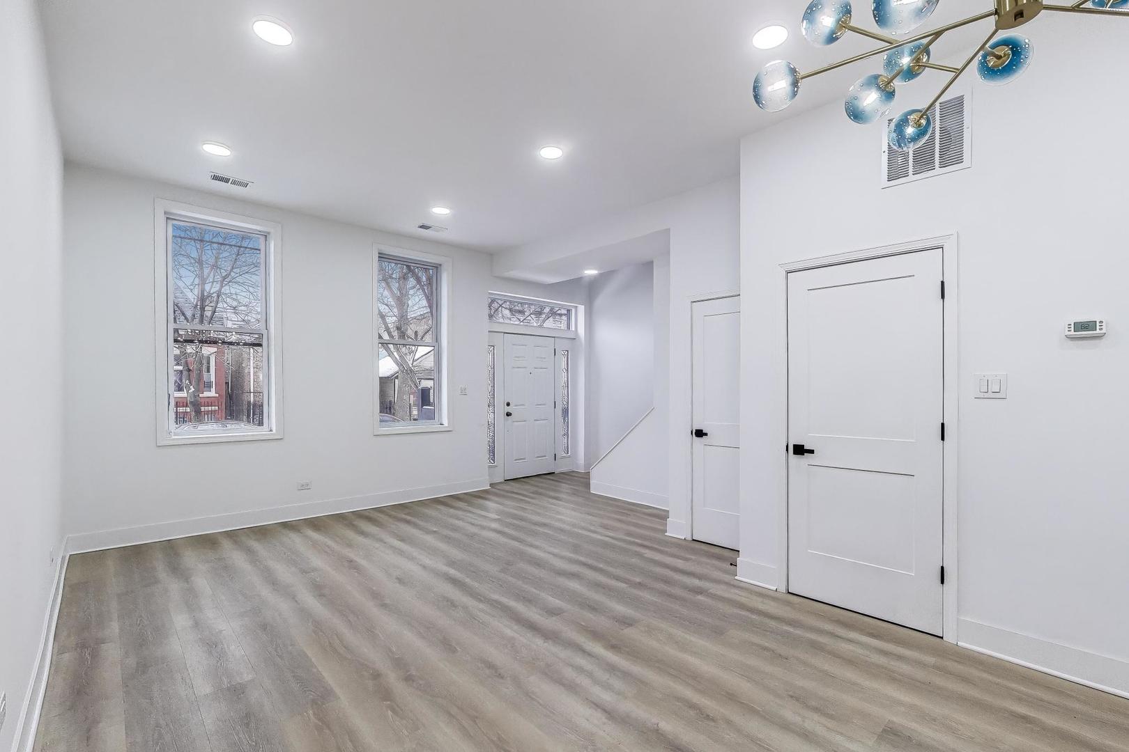 3445 W Walnut Street